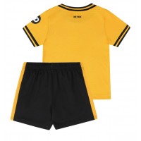 Camisa de Futebol Wolves Equipamento Principal Infantil 2024-25 Manga Curta (+ Calças curtas)